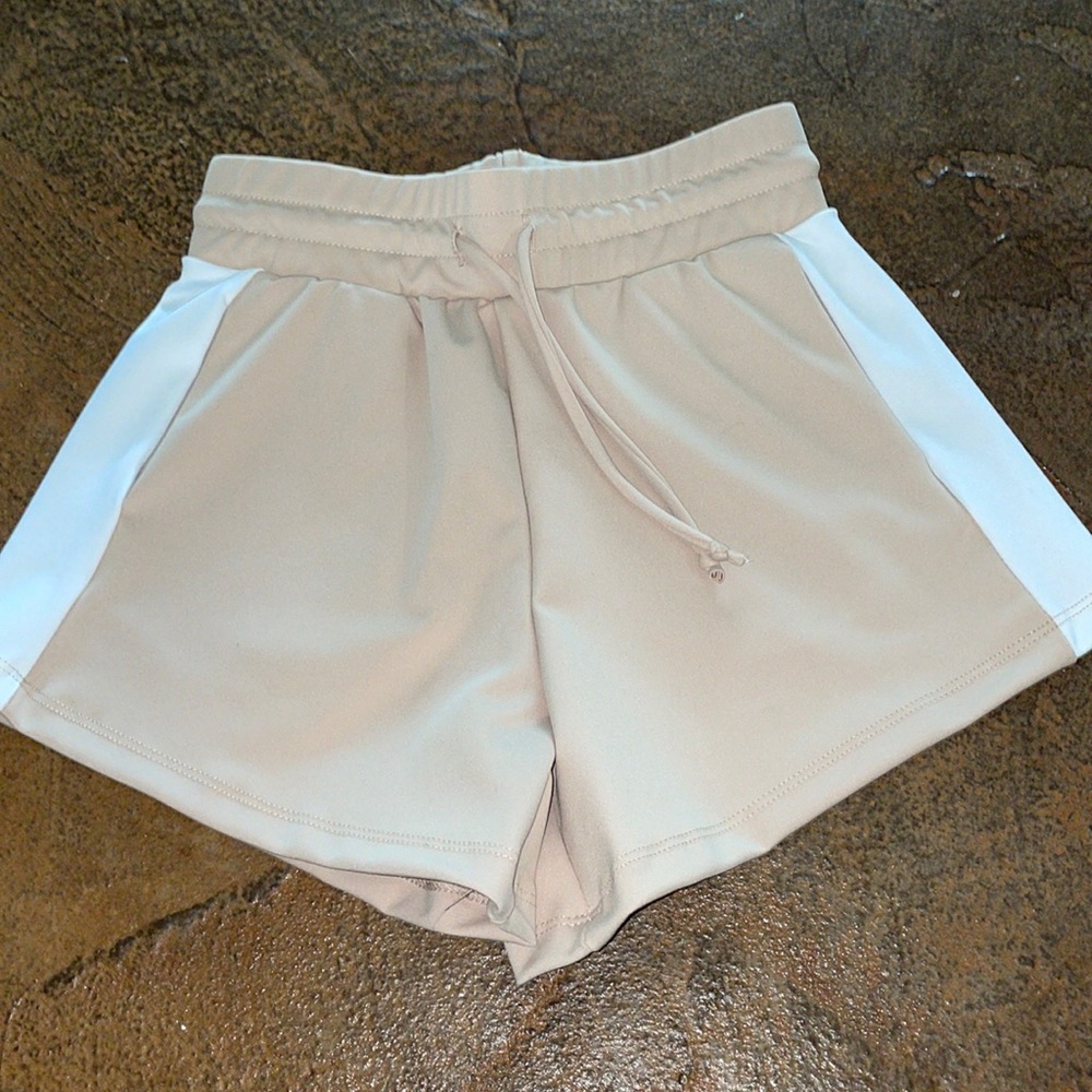 five dancewear go-to shorts | child xl